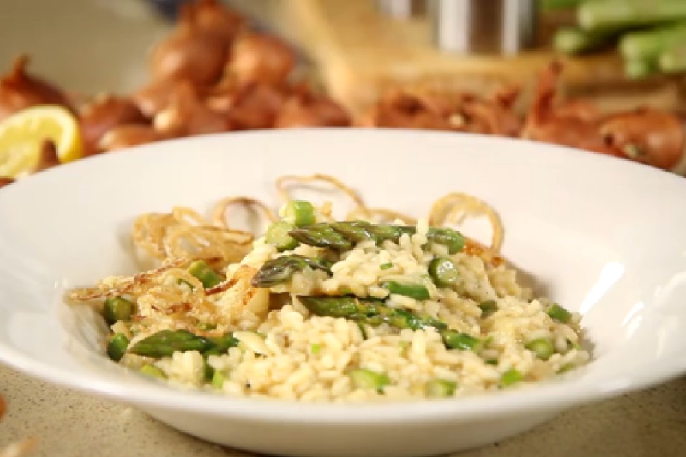 VIDEO: Asparagus and Shallot Risotto Recipe
