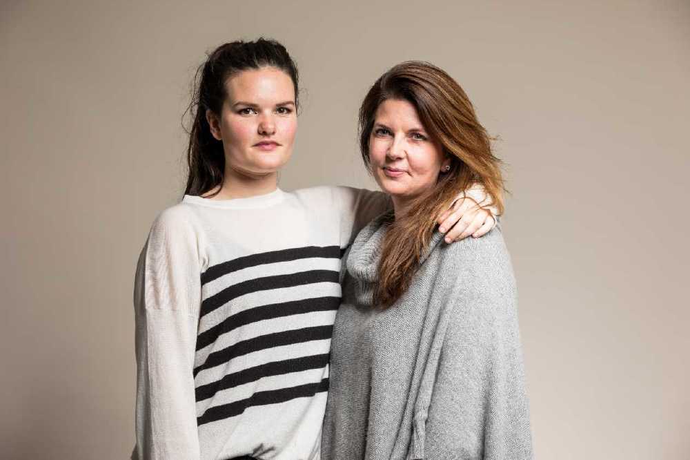 Alannah and Esme, founders of LittleLamb