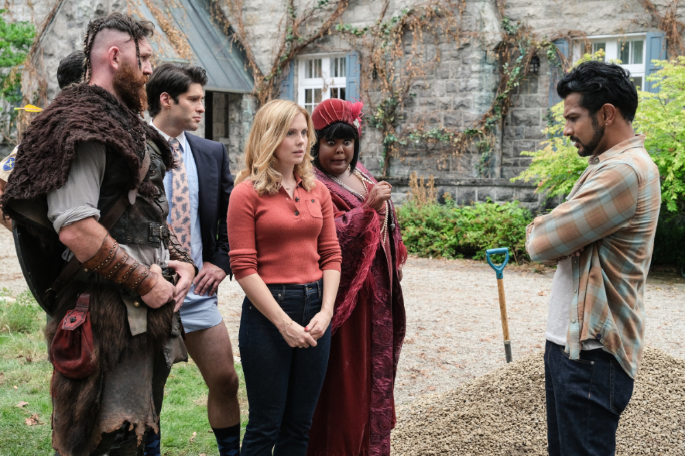 Rose McIver and the ghostly residents / Picture Credit: CBS