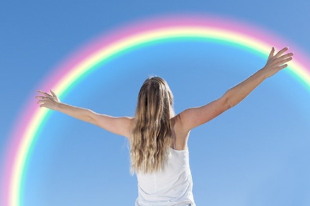 What does it mean to dream about a rainbow?