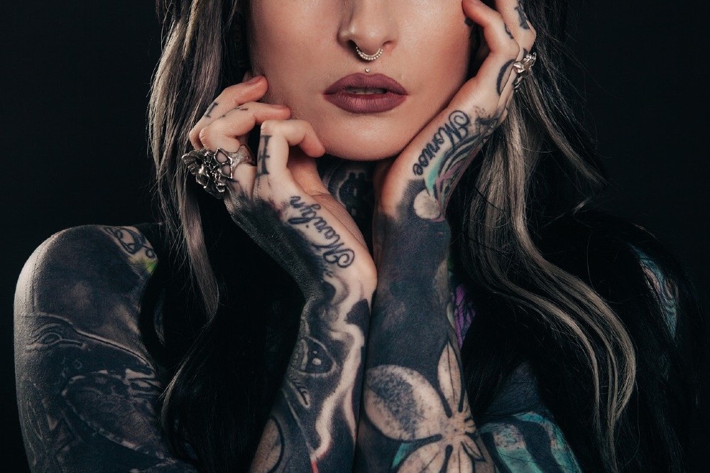 What does it mean to dream about tattoos?