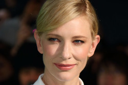 The Hobbit Premiere - Cate Blanchett