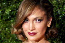Jennifer Lopez Uses A Database To Help Pick Her Outfits