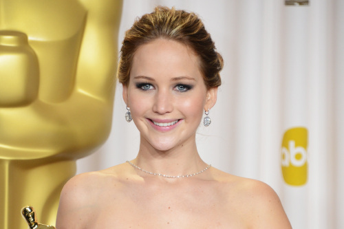 Jennifer Lawrence Jokes About Fall In Oscar Speech