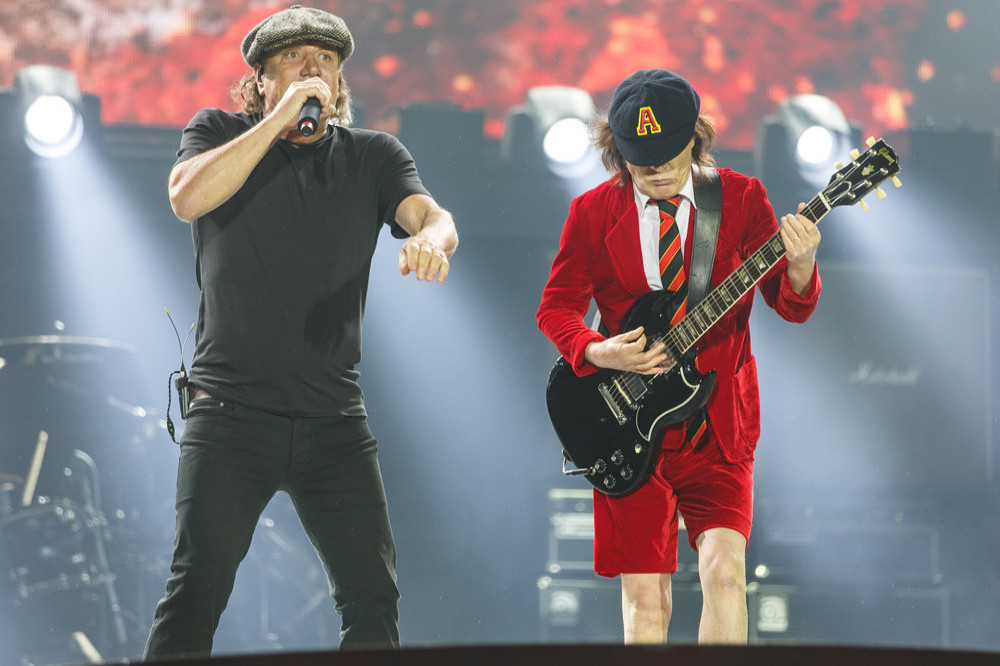 AC/DC's music can improve the  performance of surgeons