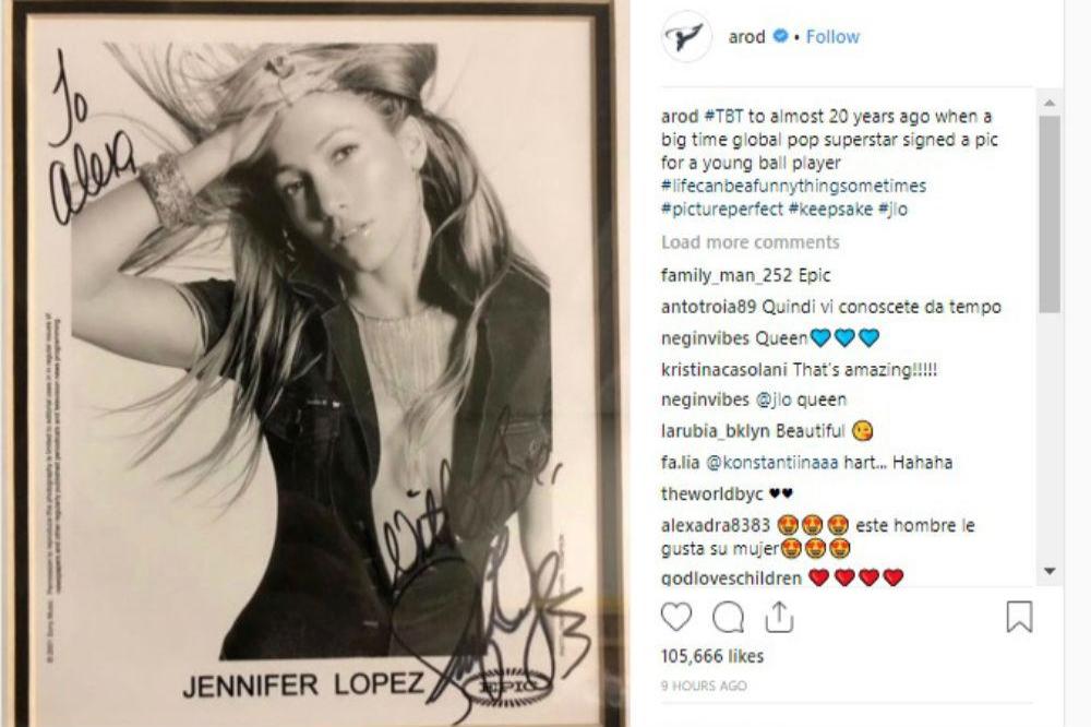 Alex's signed photo of Jennifer (c) Instagram