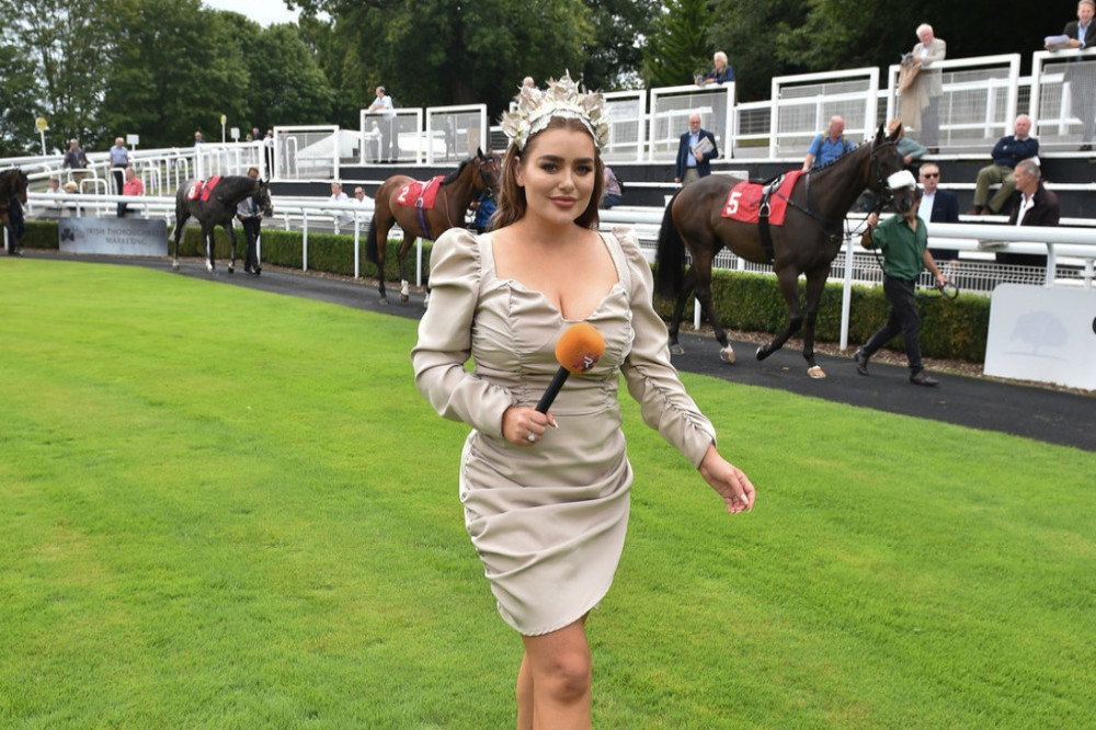 Amy Christophers for Racing TV at Sandown Park Racecourse
