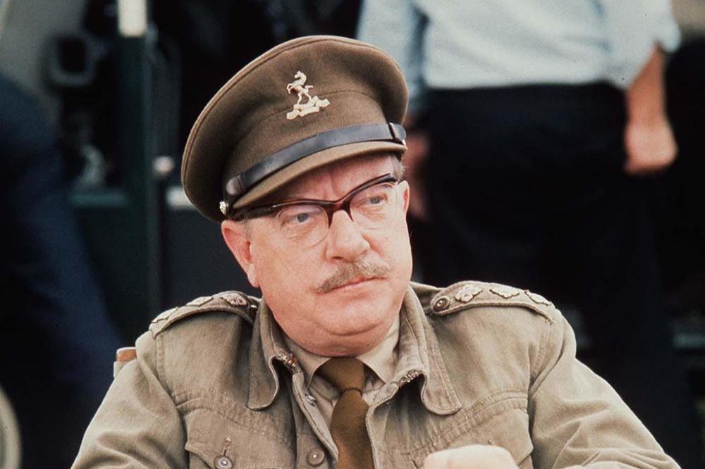 Arthur Lowe as Captain George Mainwaring