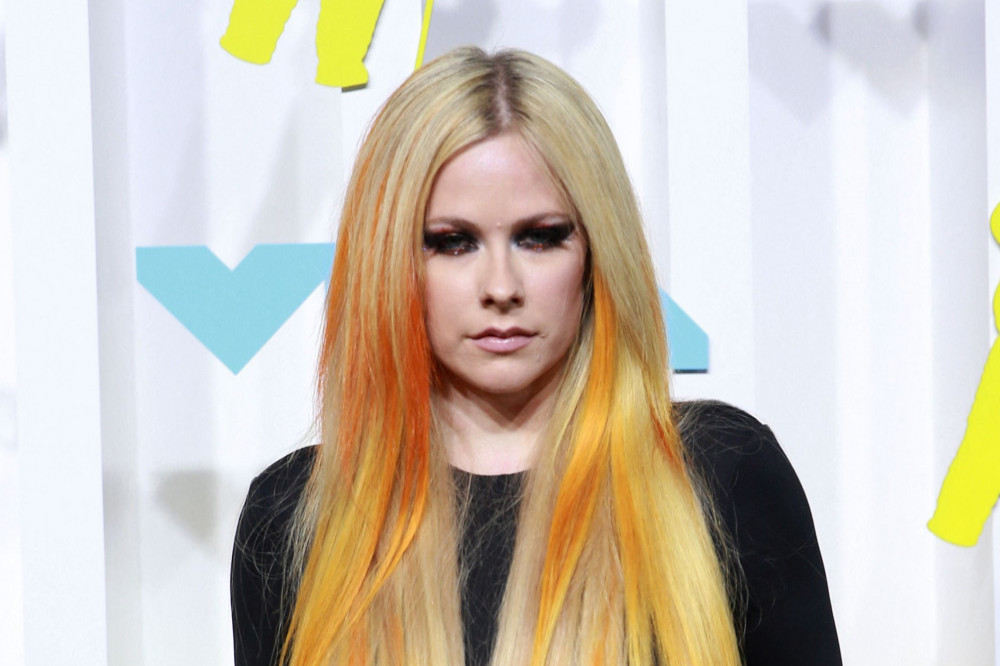 Avril Lavigne calls herself the ‘Motherf*****’ Princess’
