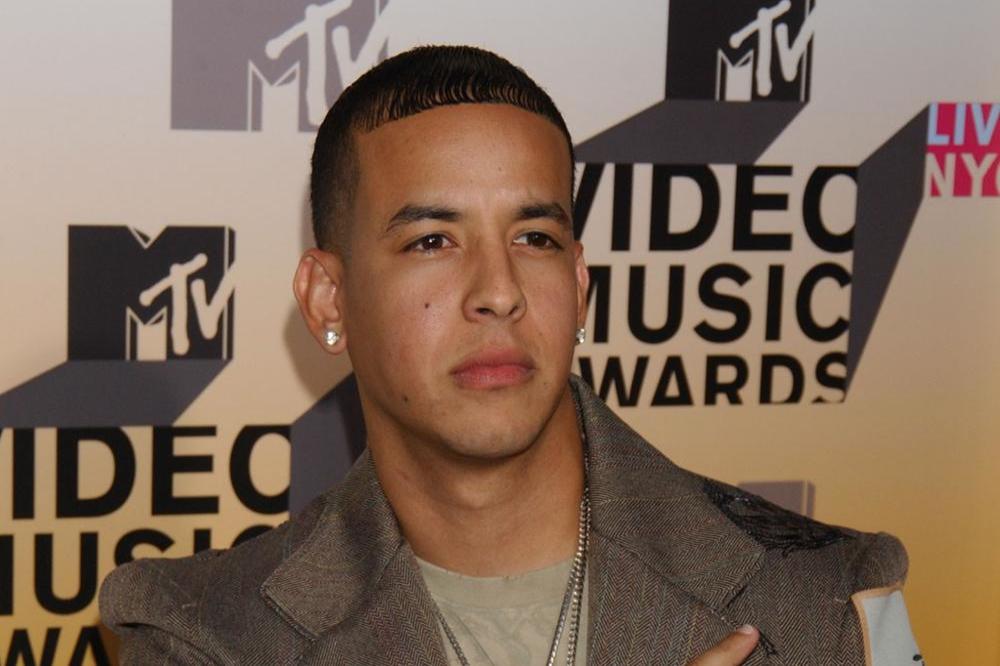 5. The Best Hairstyles of Daddy Yankee - wide 7