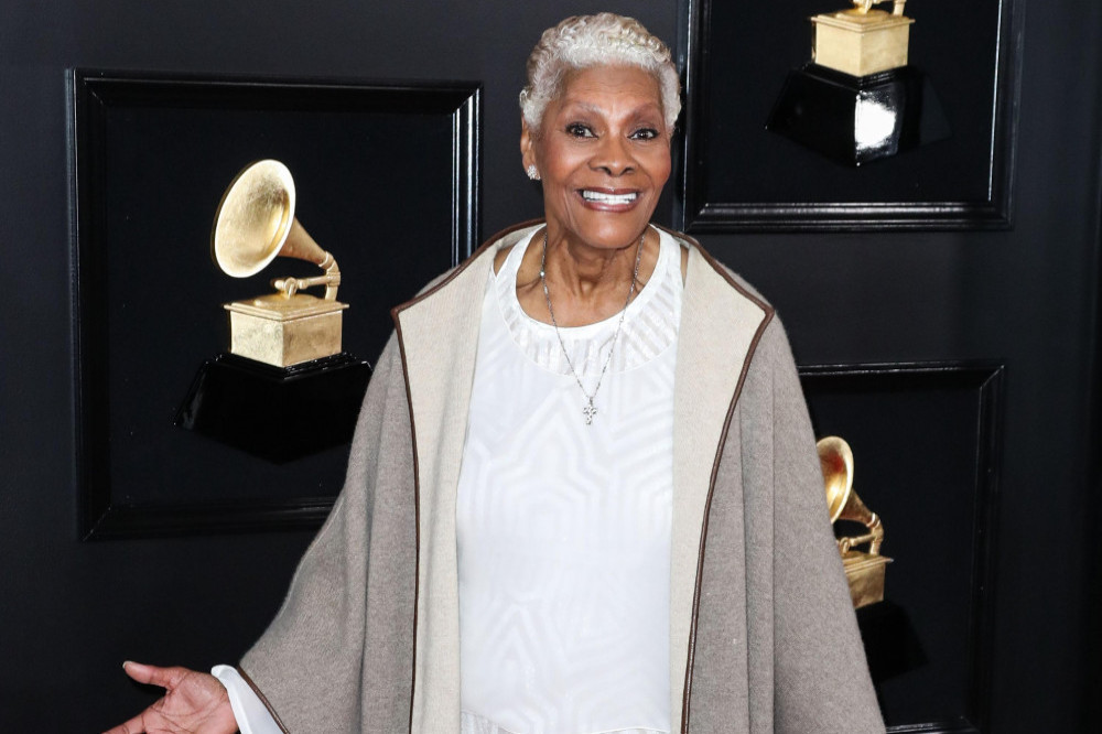 Dionne Warwick loves being on Twitter