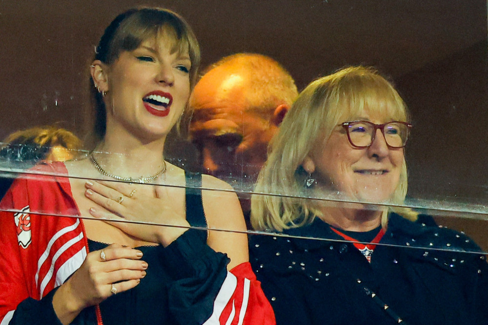 Taylor Swift sneaked into her boyfriend’s NFL games long before their relationship went public