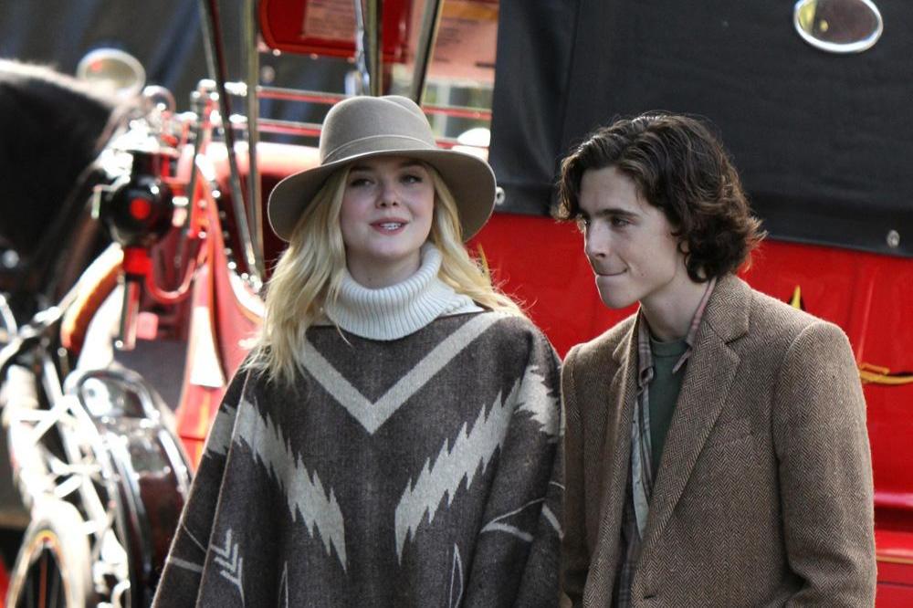 Elle Fanning and Timothee Chalamet on set of Rainy Day In New York 