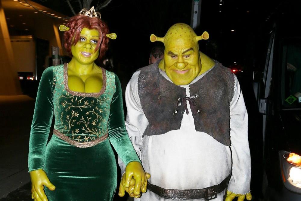 Hedi Klum and Tom  Kaulitz as Fiona and Shrek 