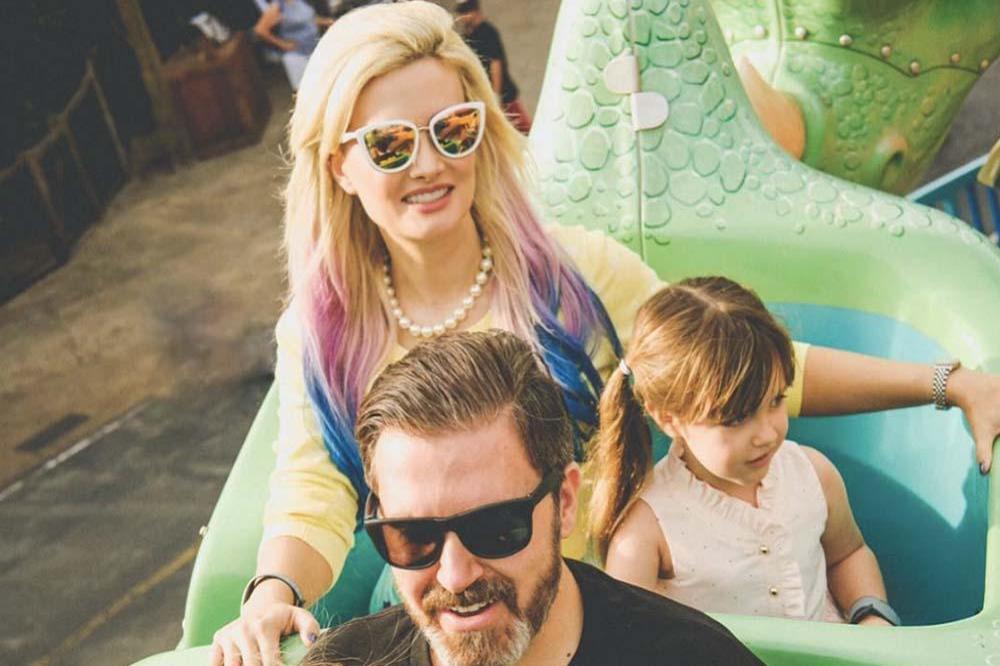 Holly Madison and family (c) Instagram 