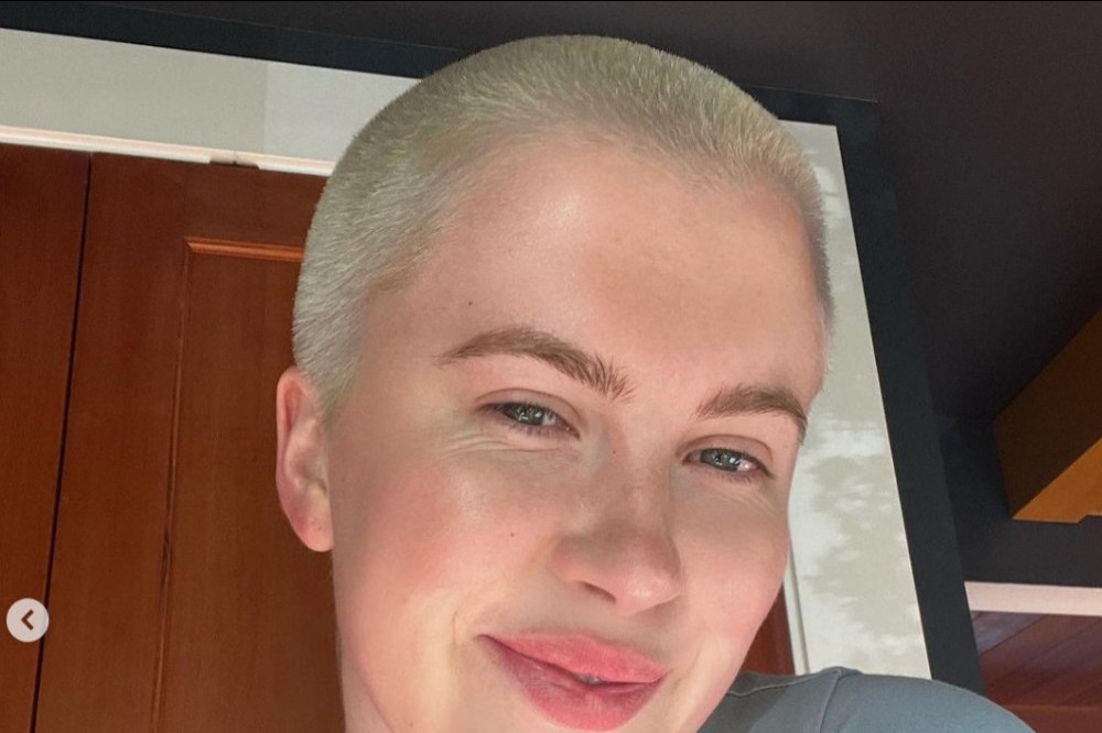 Ireland Baldwin has shown off her new hair cut.