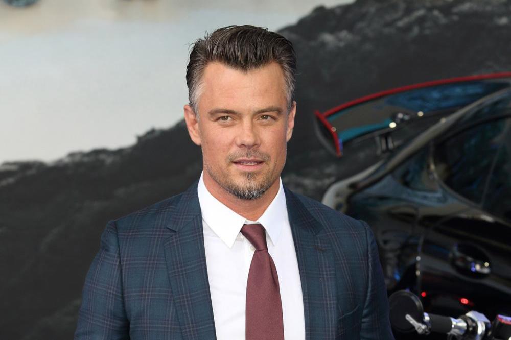 Josh Duhamel at the premiere of 'Transformers: The Last Knight'