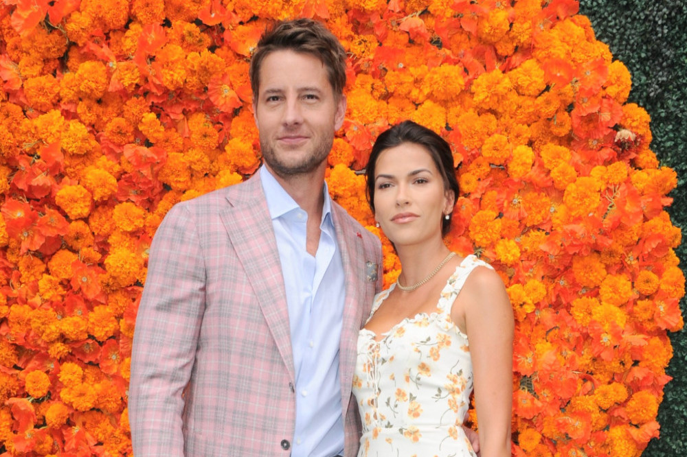 Justin Hartley and Sofia Pernas wed in March