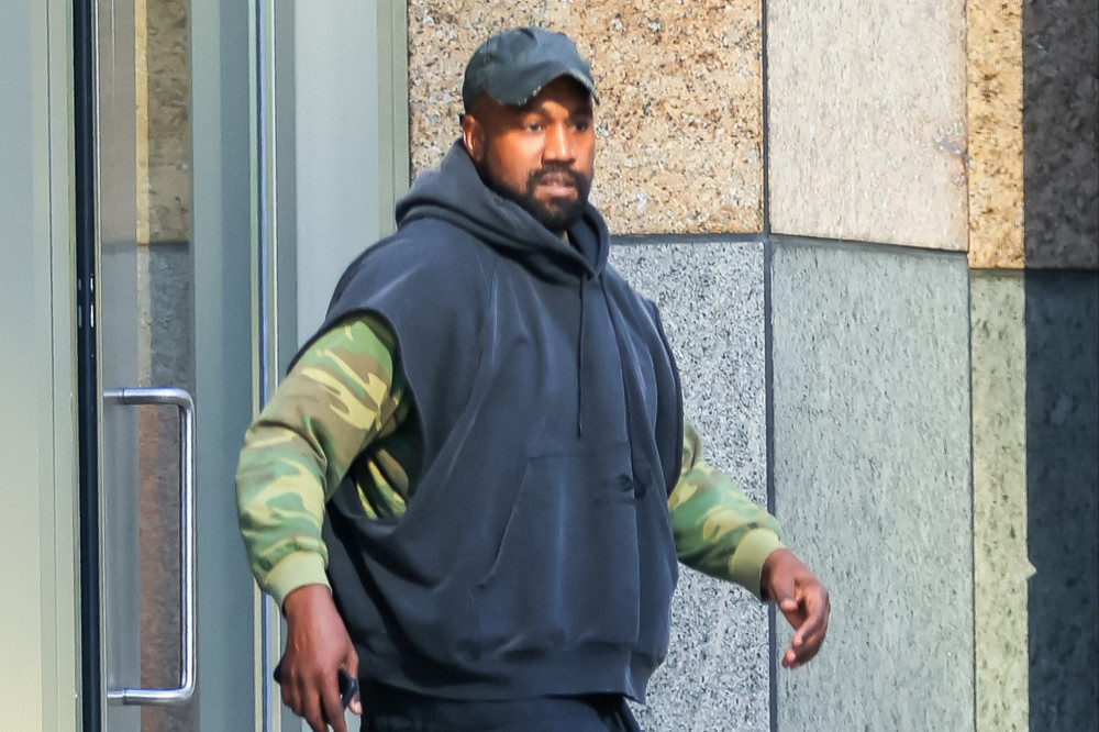 Kanye West has defended his t-shirt choice