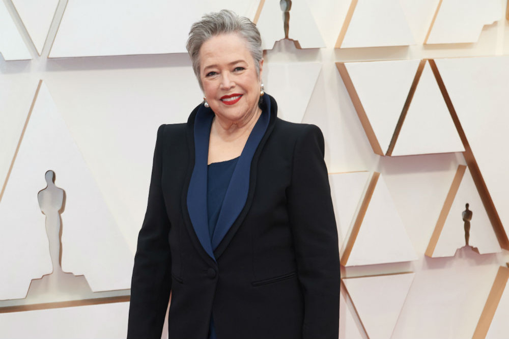 Kathy Bates wants to appear in a commcercial