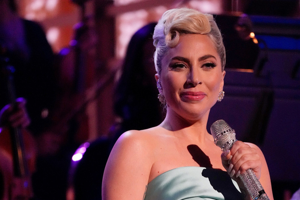 Lady Gaga moved to tears as she pays tribute to Tony Bennett