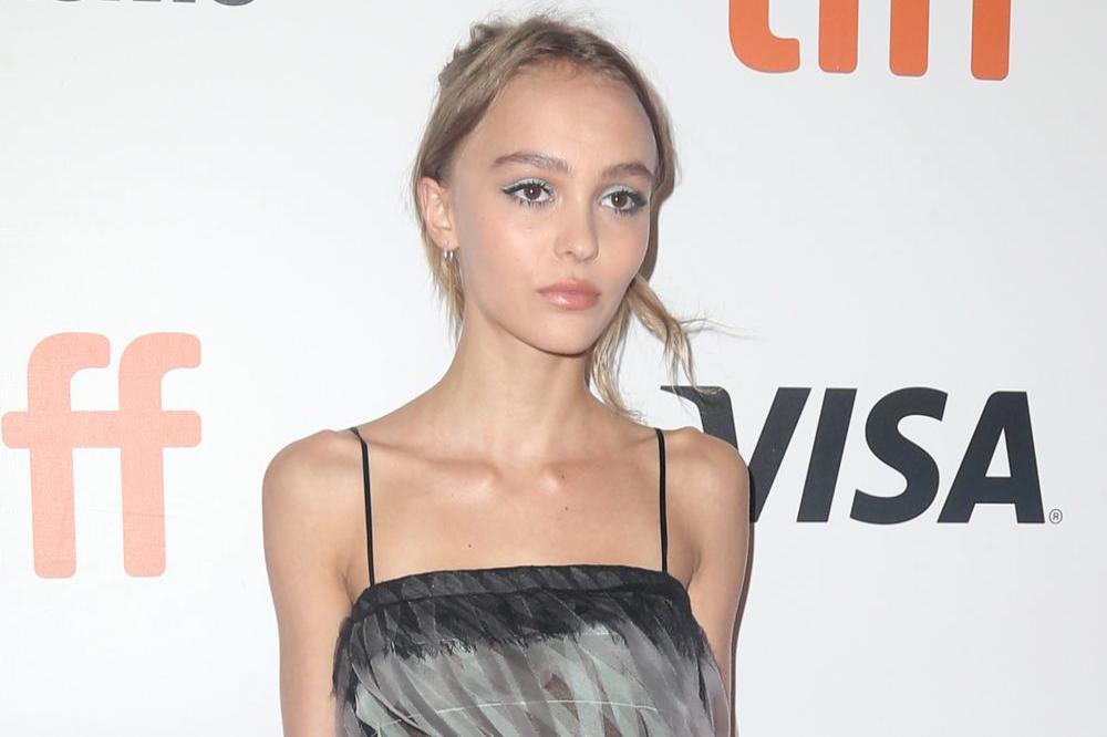 Lily Rose Depp Can Crack Toes