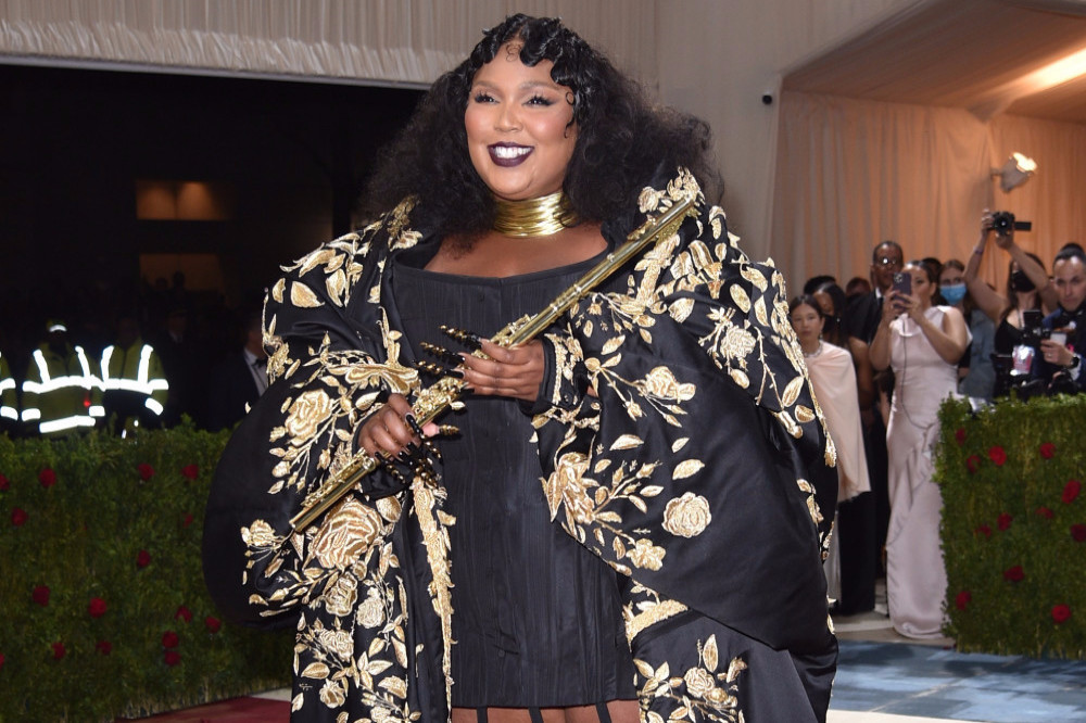 Lizzo ruined her chance to headline Glastonbury by confirming too late