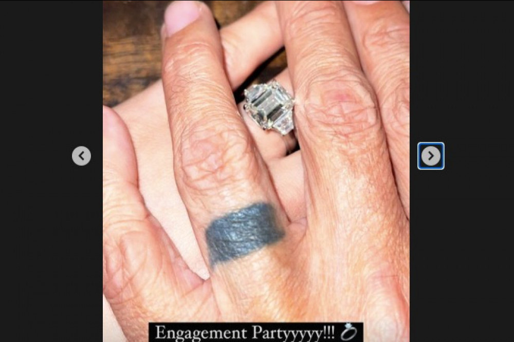 Marc Anthony is engaged to Nadia Ferreira