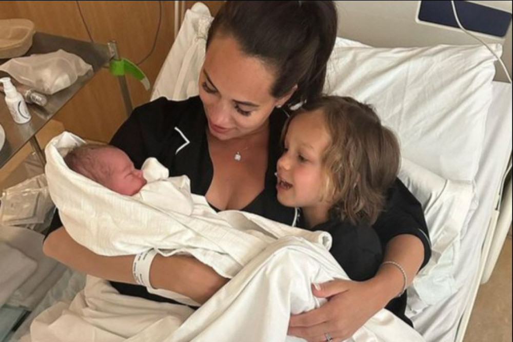 Mario Falcone's wife and children (c) Instagram