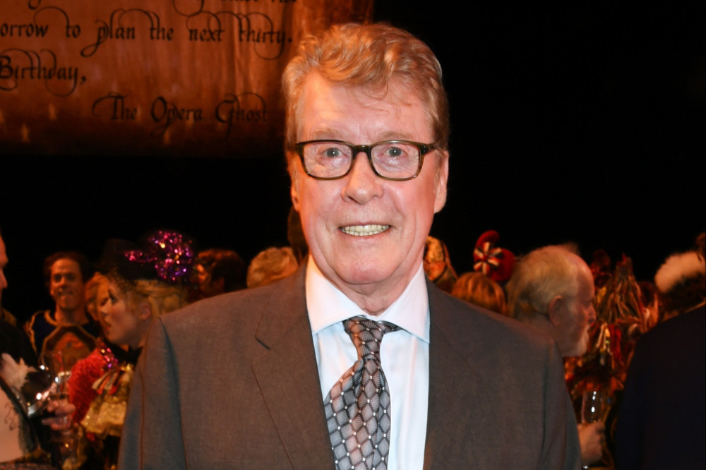 Michael Crawford pays tribute to Queen Elizabeth