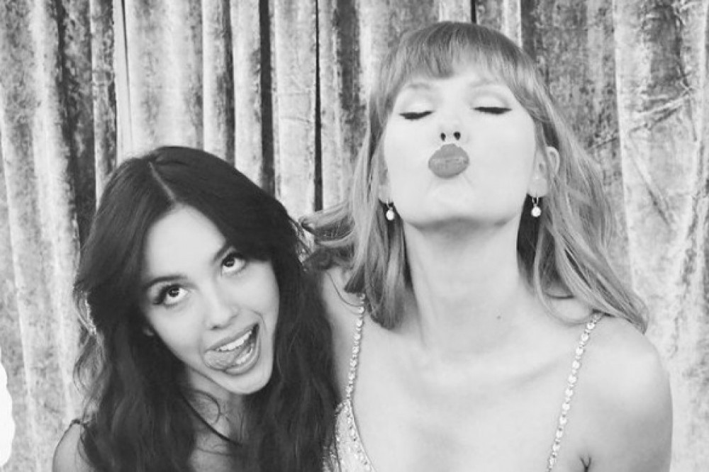 Olivia Rodrigo and Taylor Swift (c) Instagram