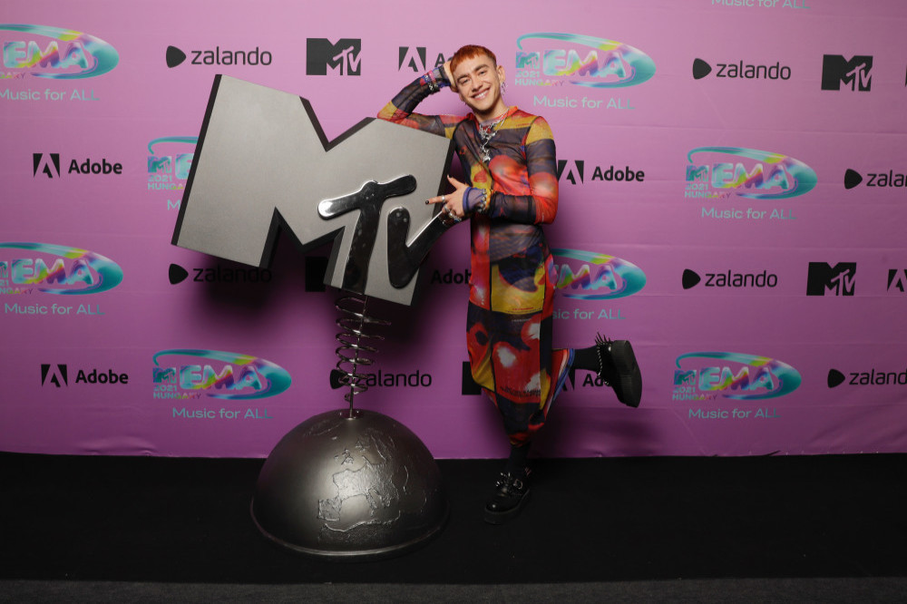 Olly Alexander posing at the MTV EMAs 2021