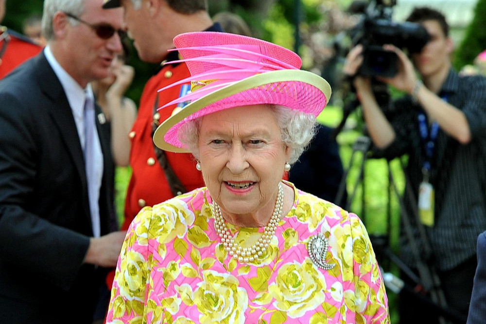 Oprah Winfrey says Queen Elizabeth II was the standard for public service