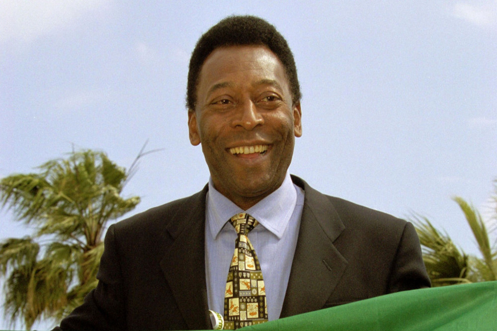 Pele has played down concerns about his health