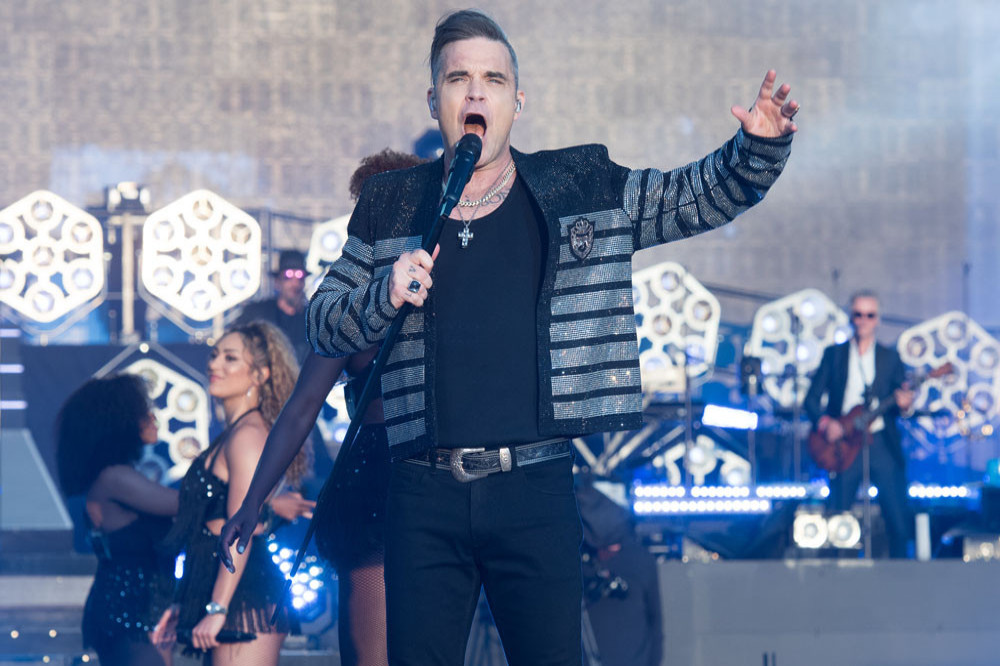 Robbie Williams opens XXV Tour