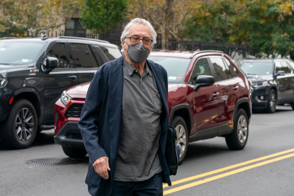 Robert De Niro must pay his former assistant damages