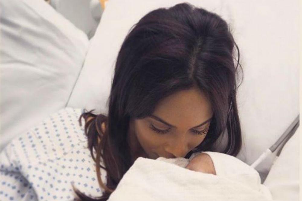 Rochelle Humes and her baby daughter (c) Instagram