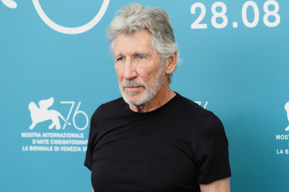 Roger Waters has asked Vladimir Putin to work towards 'sustainable peace' for all