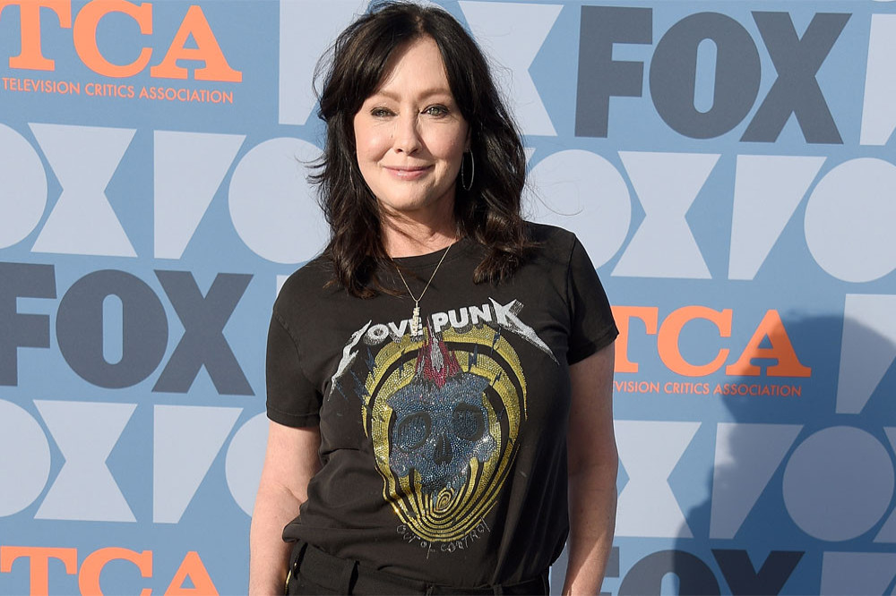 Shannen Doherty may launch a podcast