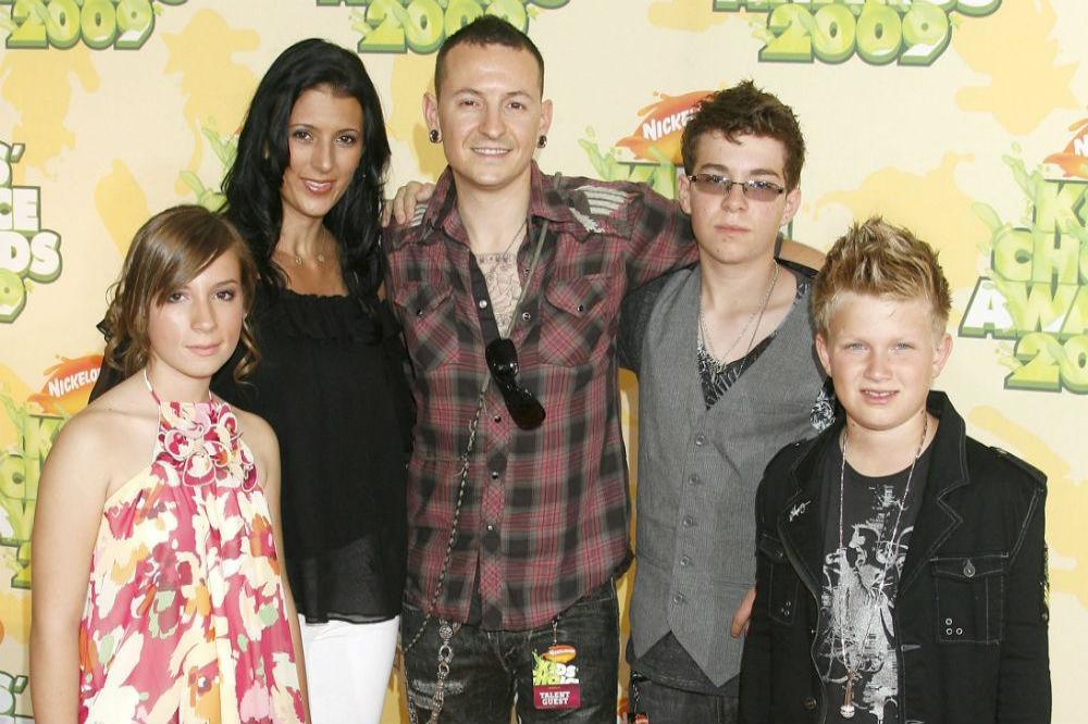 Chester Bennington with his wife and children