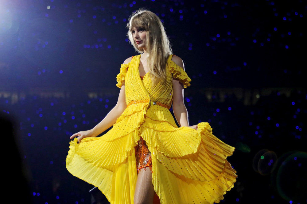 The father of a Taylor Swift fan who died at her concert has spoken out