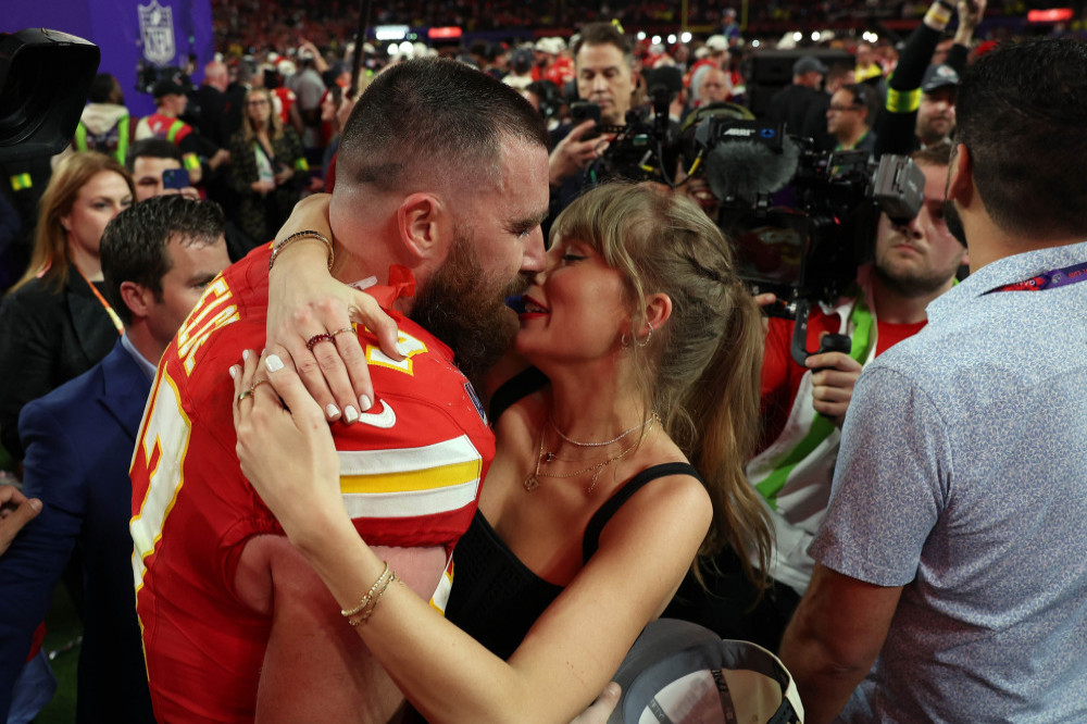 Travis Kelce and Taylor Swift at the Super Bowl