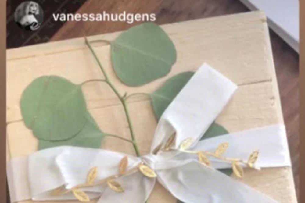 Vanessa Hudgens' Bridesmaid box (c) Instagram 