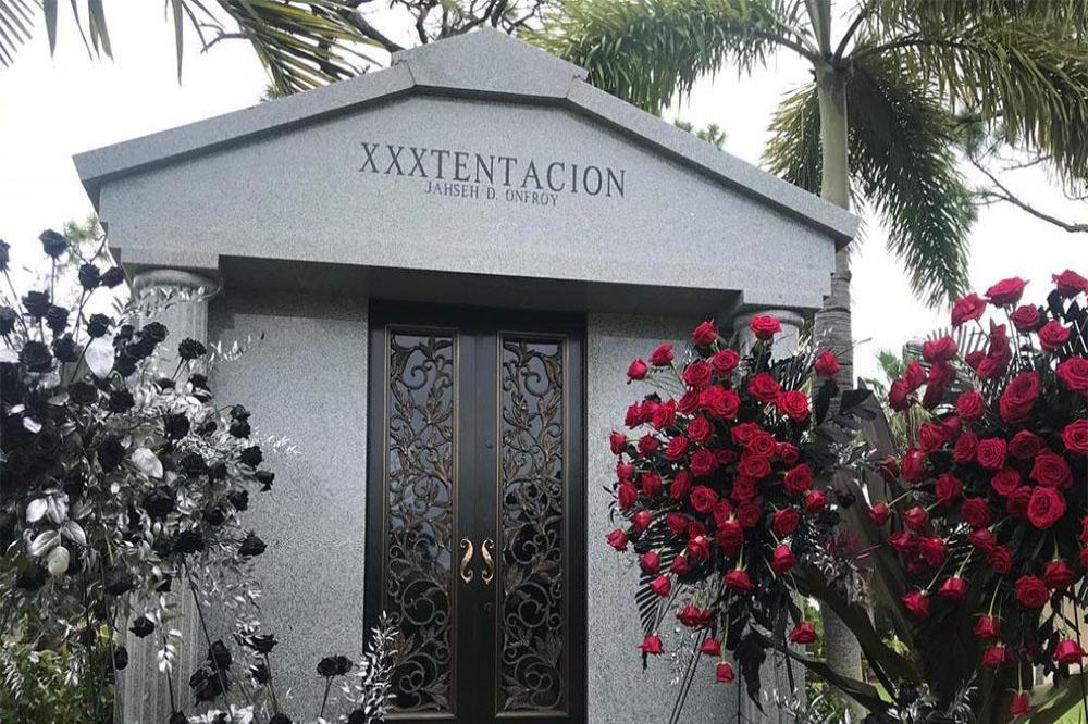 XXXTentacion's tomb (c) Instagram