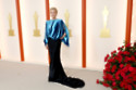 Cate Blanchett wore a blue ribbon to the Oscars