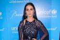 Katy Perry wows in her navy embellished Naeem Khan gown