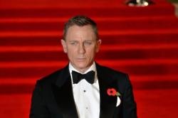 Daniel Craig Doesn't Like Watching Himself on the Big Screen
