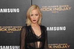 Jennifer Lawrence Wants Amy Schumer To Win Golden Globe