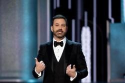 Jimmy Kimmel jokes about Oscar gaffe