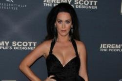 Katy Perry & Orlando Bloom Flirt At Golden Globes
